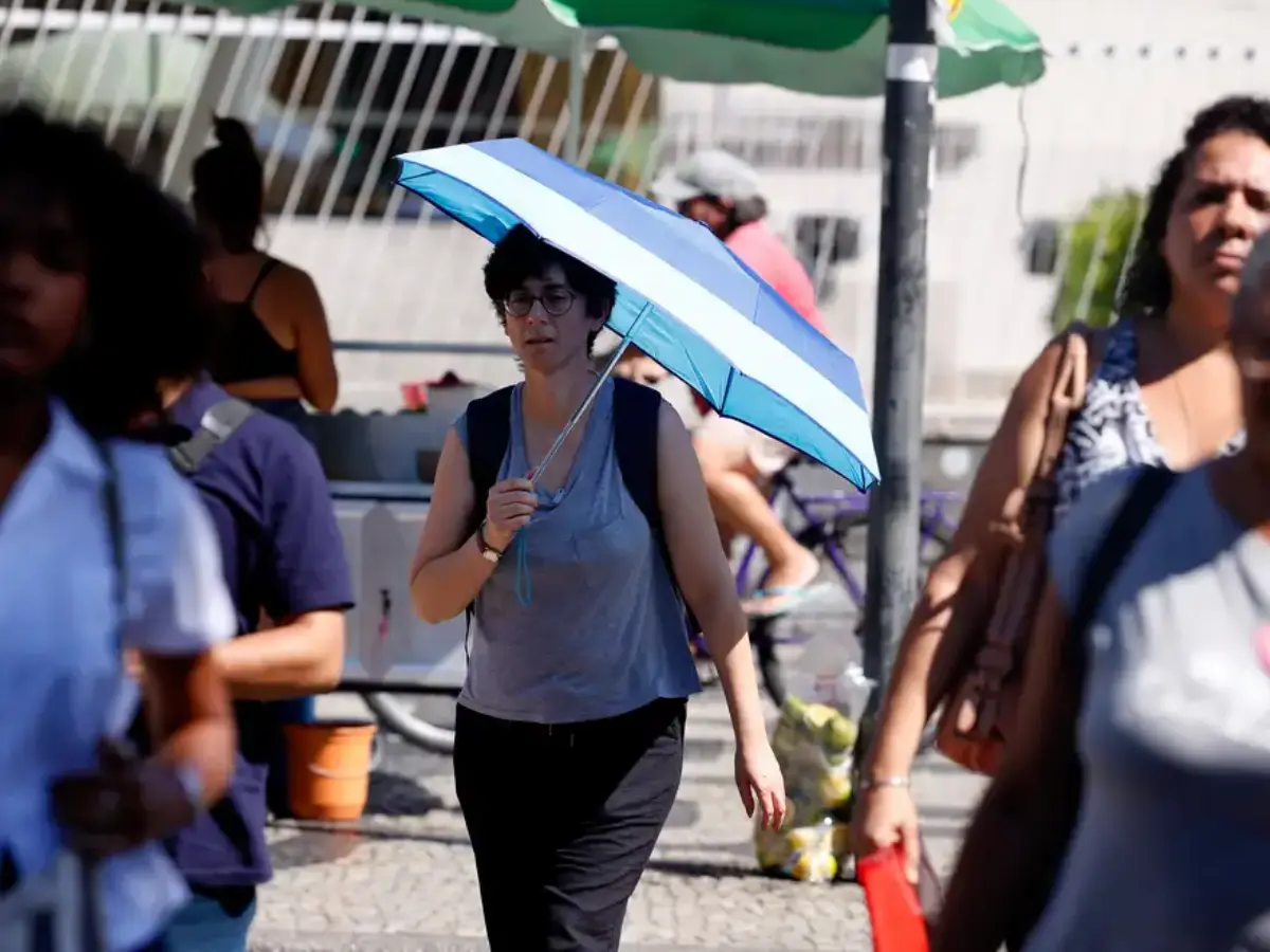 Salário mínimo pode subir R$ 120 em 2027 e chegar a R$ 1.741