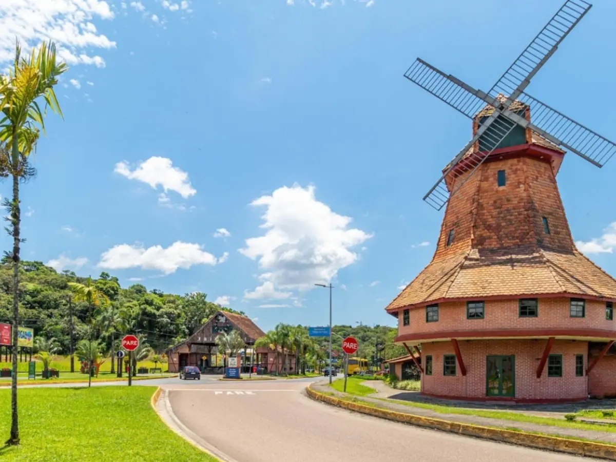 Conecta Fenachopp reúne trade turístico para ampliar atrações de Joinville durante a festa