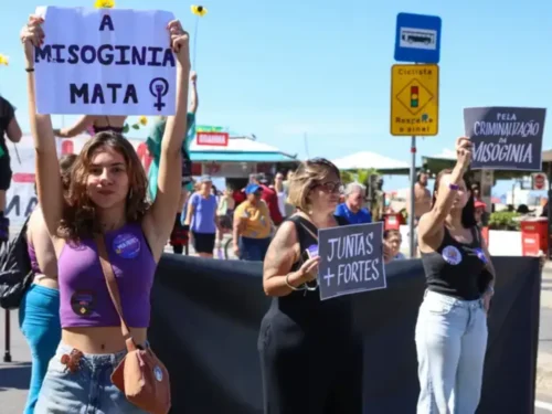 PL da Misoginia mobiliza atos em diversas cidades e pressão por votação cresce na Câmara