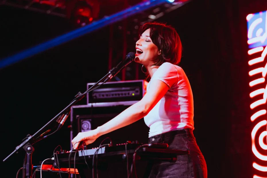 Noites Funarte reúne Salma Jô e artistas catarinenses em Florianópolis