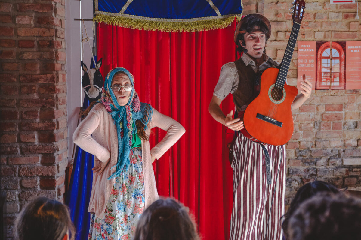 Brincanteria Domingo com Teatro 04.10 Villa Romana Shopping e1790805407538